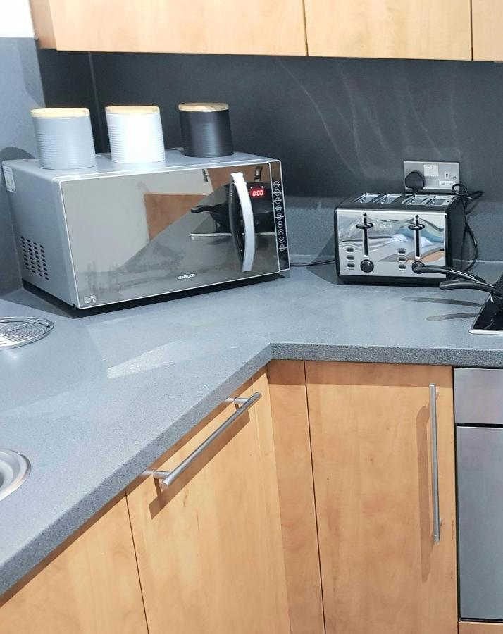 City Centre 1 Bed Apartment With Free On Site Parking With Cctv By Lets Relocations Birmingham Exterior foto