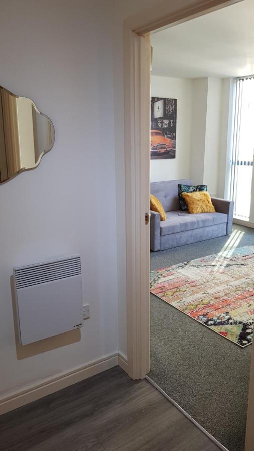 City Centre 1 Bed Apartment With Free On Site Parking With Cctv By Lets Relocations Birmingham Exterior foto