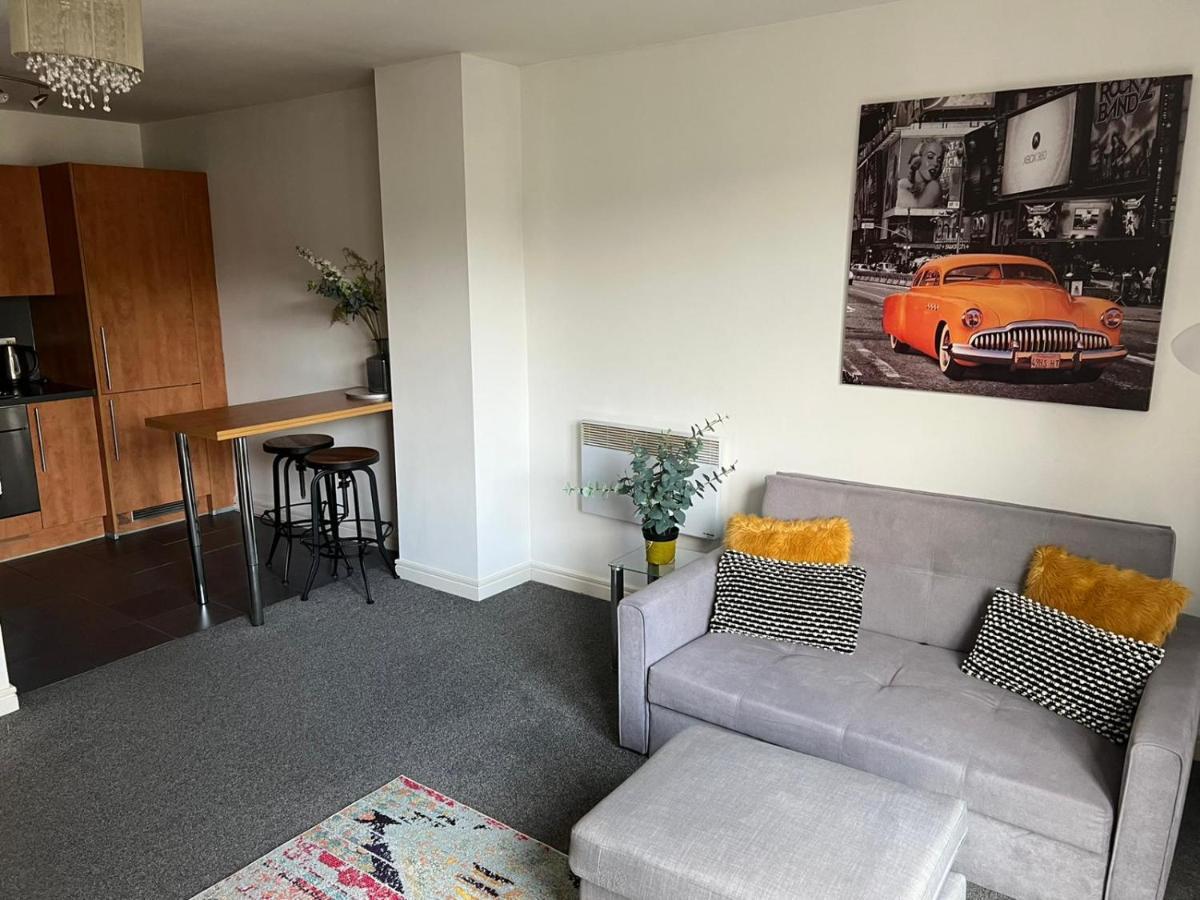 City Centre 1 Bed Apartment With Free On Site Parking With Cctv By Lets Relocations Birmingham Exterior foto